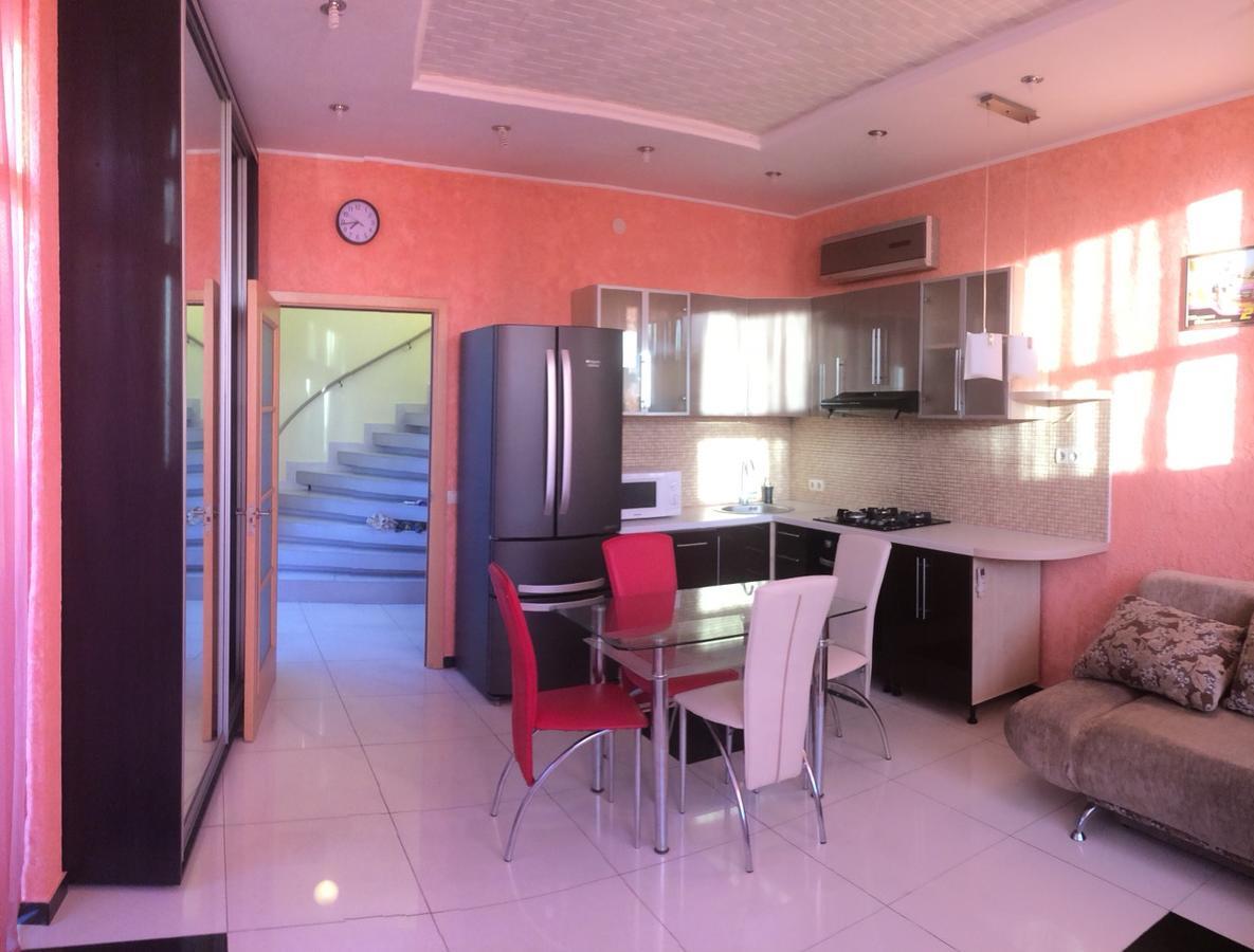 Тownhouse 84 Villa Petropavlovskaya Borshchagovka Luaran gambar