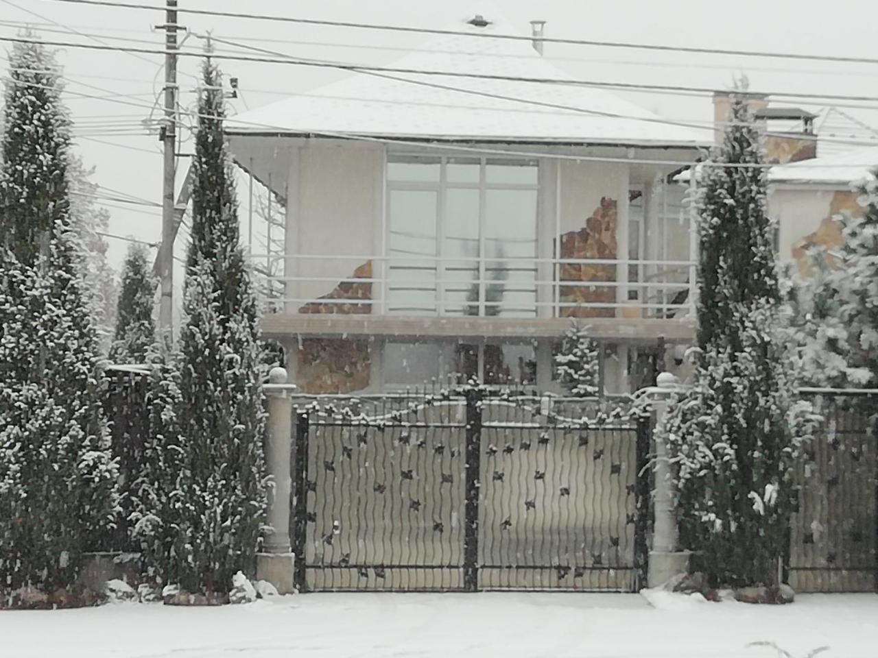 Тownhouse 84 Villa Petropavlovskaya Borshchagovka Luaran gambar